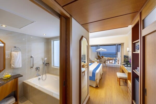 33 ATHENA BEACH HOTEL EXECUTIVE ONE & TWO BEDROOM SUITE