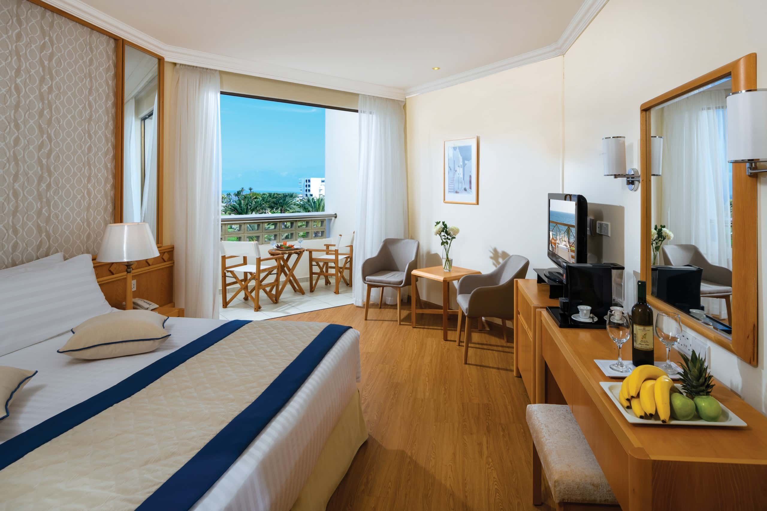 38 ATHENA BEACH HOTEL CLASSIC ROOM LSV