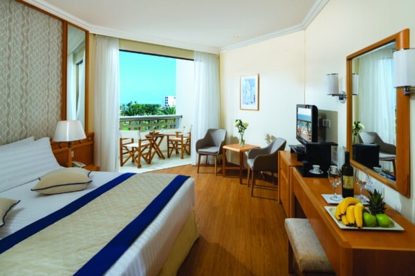 38 ATHENA BEACH HOTEL CLASSIC ROOM LSV