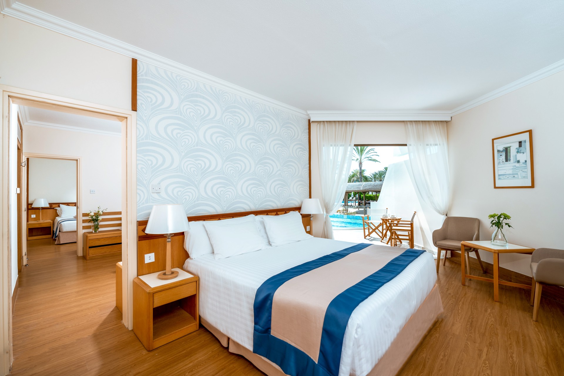 46 ATHENA BEACH HOTEL FAMILY SUPERIOR INTERCONNECTING AND TRIPLE INTERCONECTING SWIM-UP ROOM