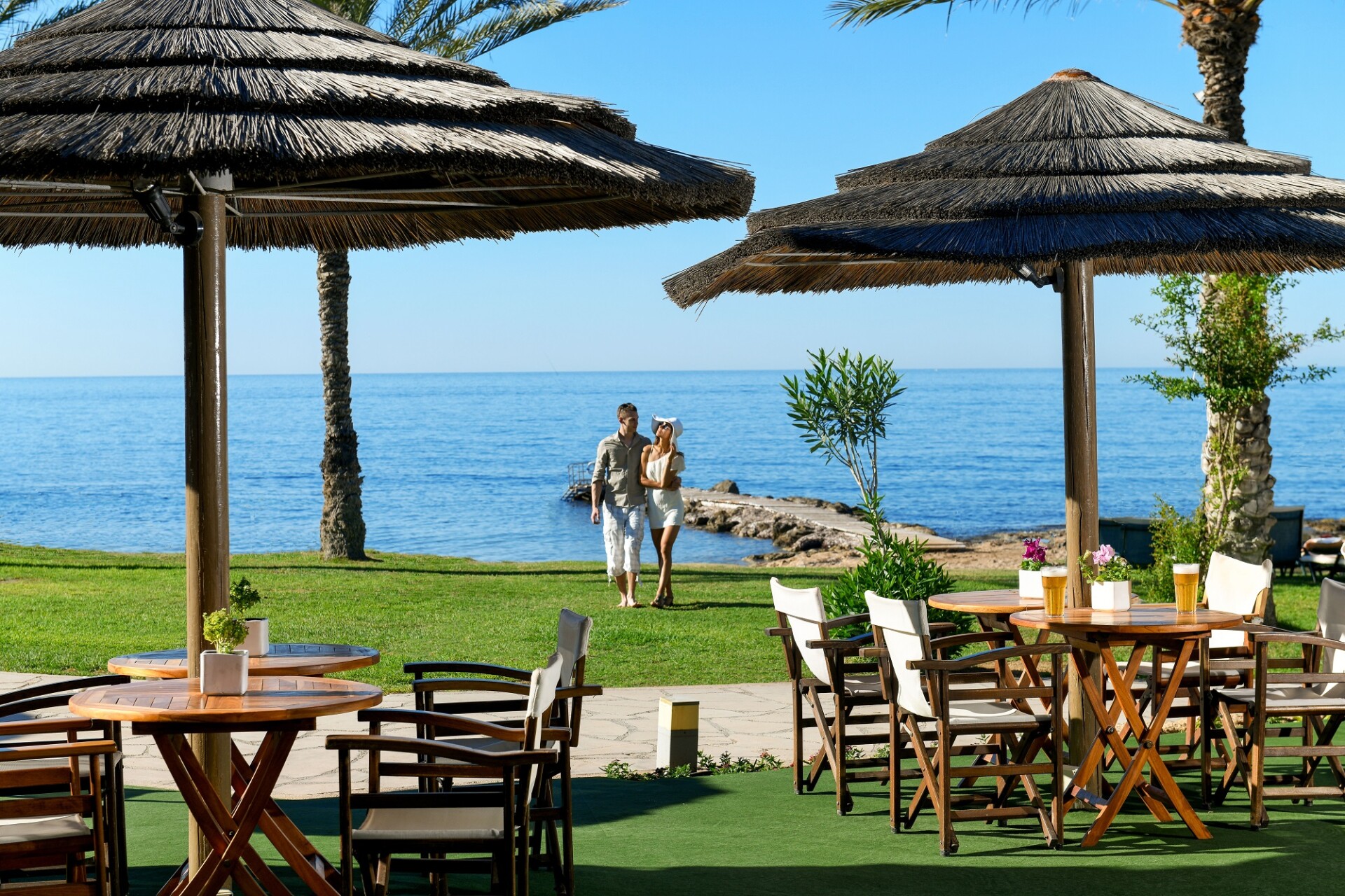 31 ATHENA BEACH HOTEL HELIOS BEACH BAR