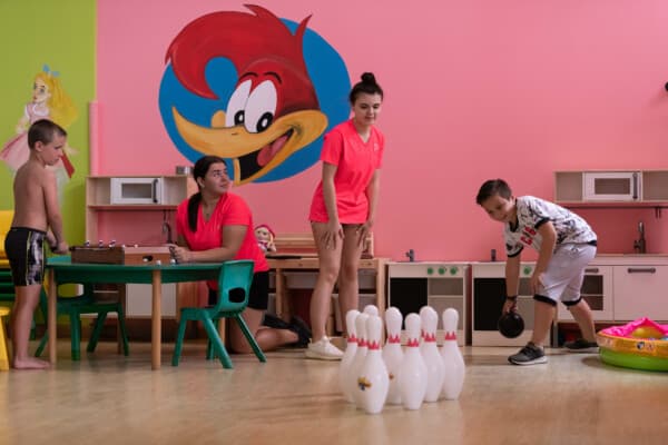 100 ATHENA BEACH HOTEL KIDS CLUB ACTIVITIES